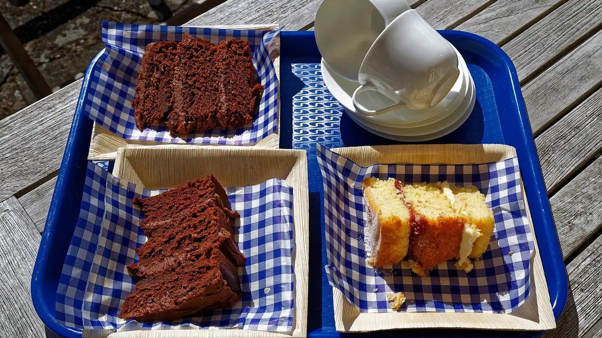 Alauddin Sweets and Cakes – cake shop in St. George in the East, London
